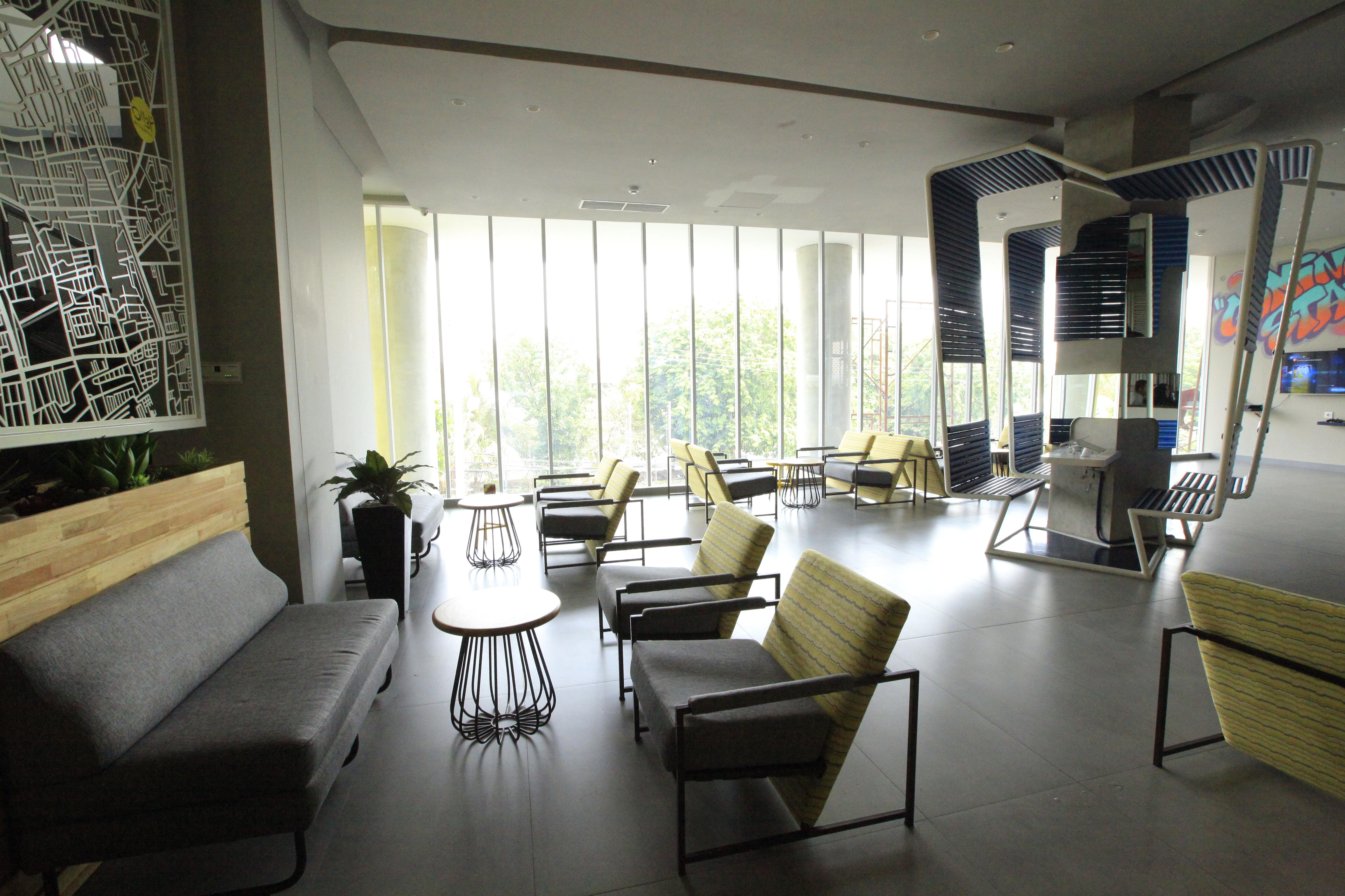 Yello Hotel Jemursari Surabaja Exteriér fotografie