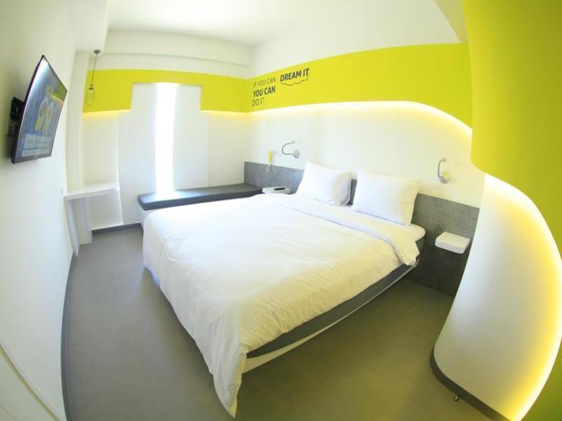 Yello Hotel Jemursari Surabaja Exteriér fotografie