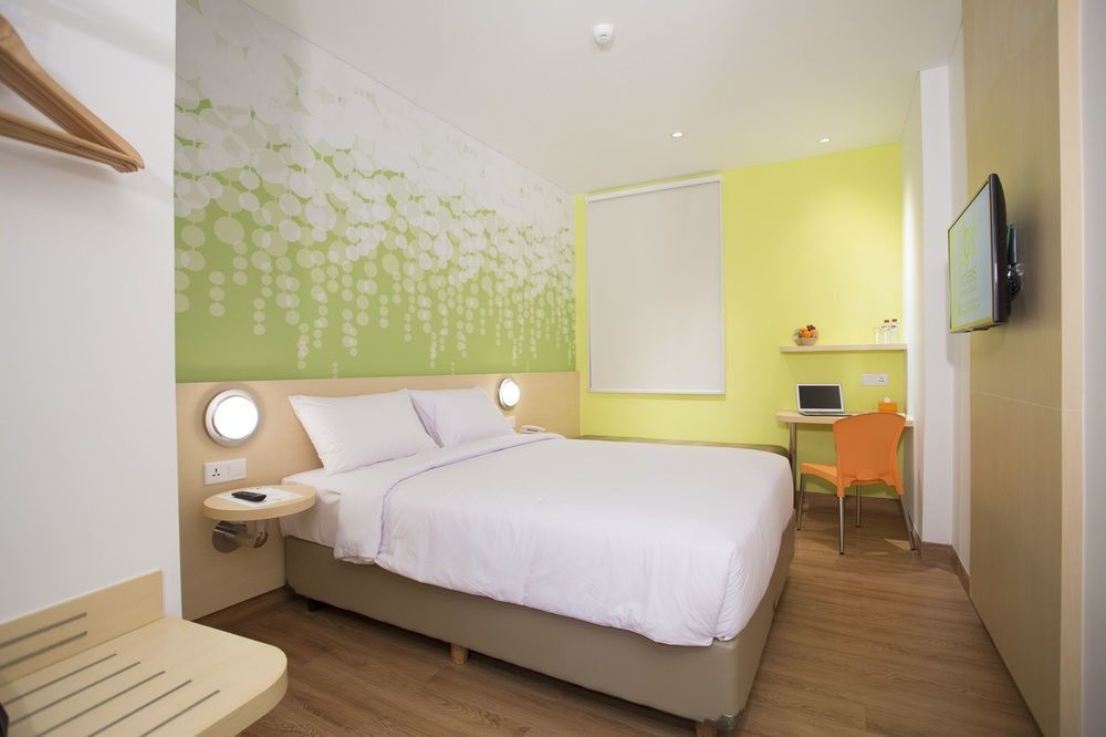 Yello Hotel Jemursari Surabaja Exteriér fotografie