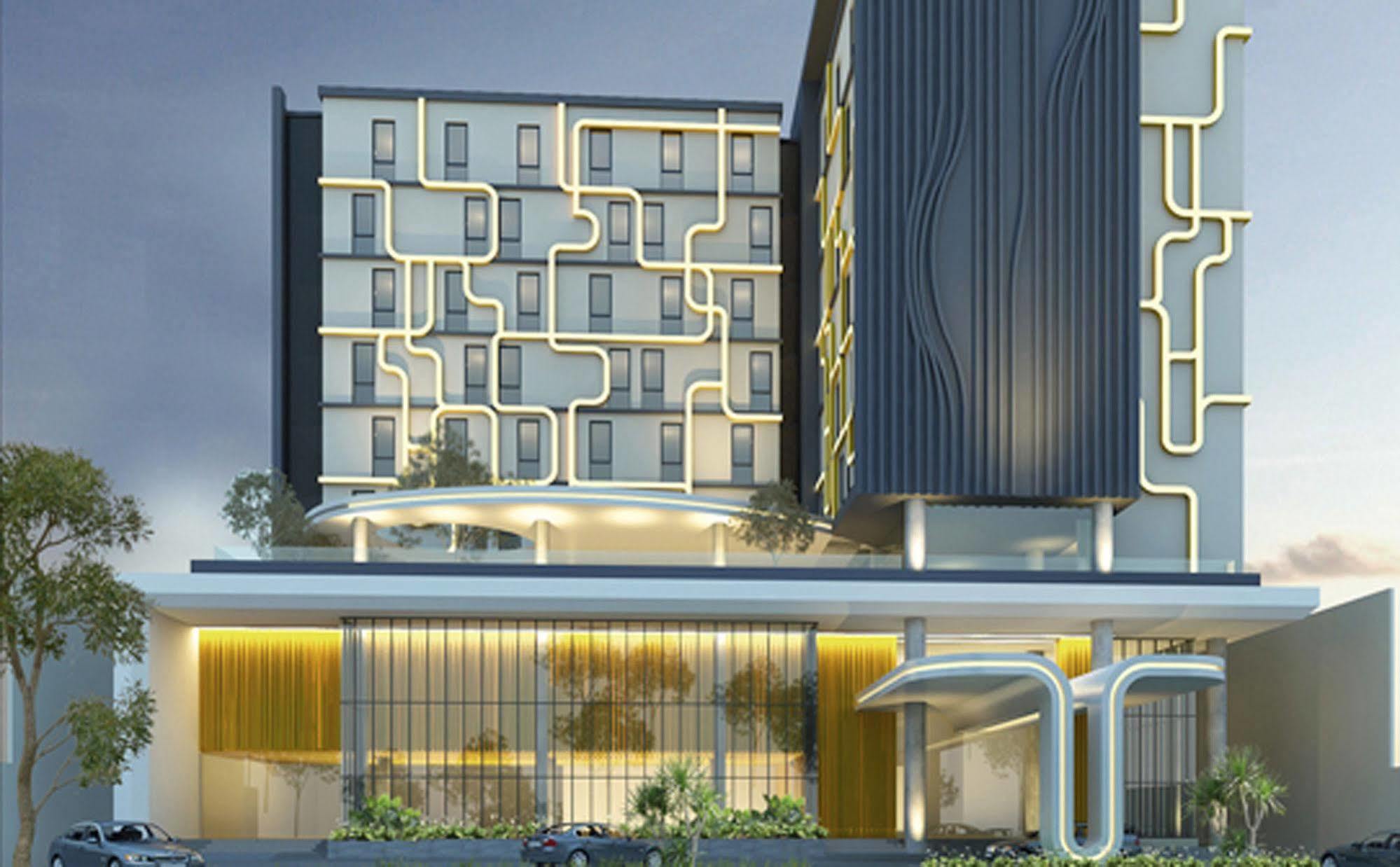 Yello Hotel Jemursari Surabaja Exteriér fotografie